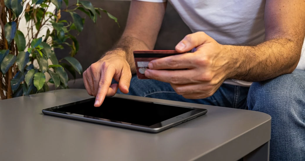 HOW DOES HEADLESS COMMERCE OPTIMIZE THE CUSTOMER EXPERIENCE FOR DTC BUSINESSES